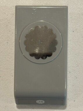 EK Success 1 1/2" 1.5" Round Circle Scalloped Punch
